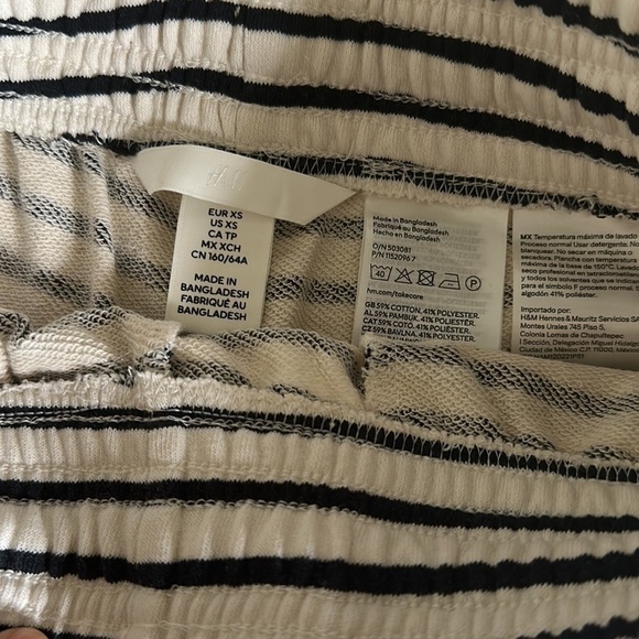 H&M Striped Cotton Blend Shorts with Drawstring (new!)​ - Picture 2 of 3